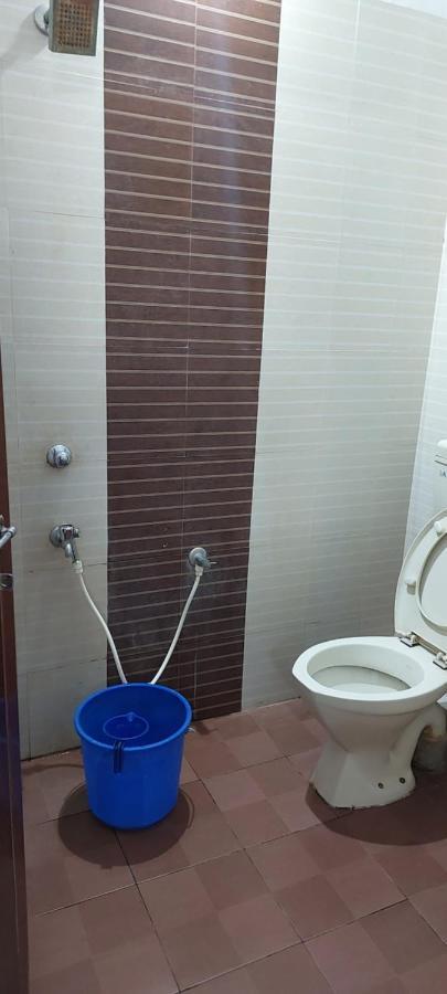Guruvayur Adithya Exteriör bild